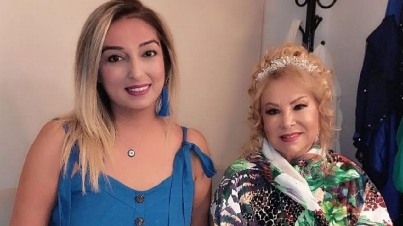 Ünlü sanatçı Bedia Akartürk, " Gençliğim dört duvar arasında türkü çalışarak geçti"