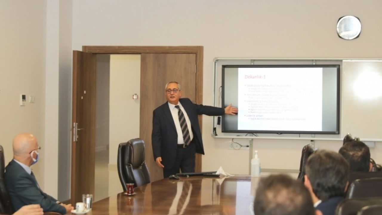 TÜ Tıp Fakültesi Dekanı Prof. Dr. Filiz Akata oldu