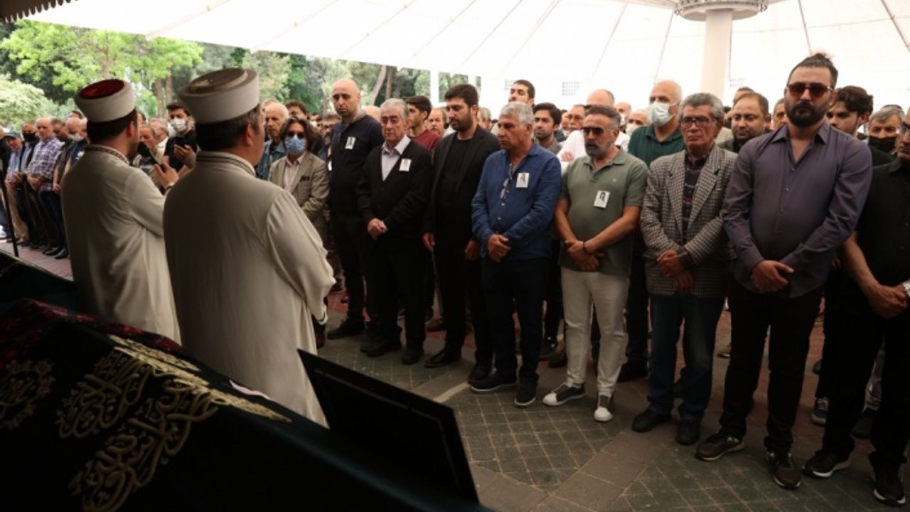 NTV spikeri Özlem Sarıkaya Yurt, son yolculuğuna uğurlandı