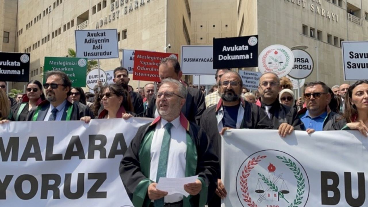 Avukat Servet Bakırtaş'ın öldürülmesi Bursa, Eskişehir ve Kütahya'da protesto edildi