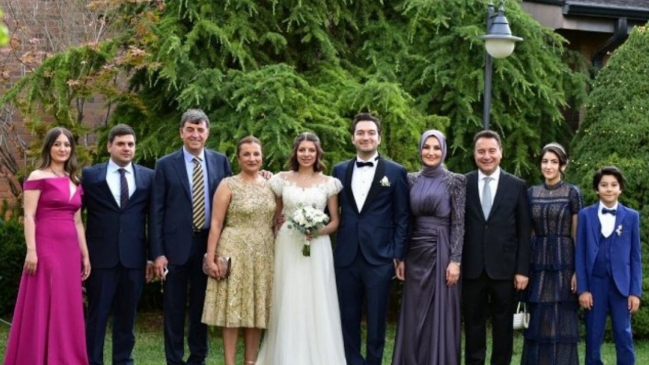 Babacan'ın mutlu günü... "Bir kızım daha oldu"