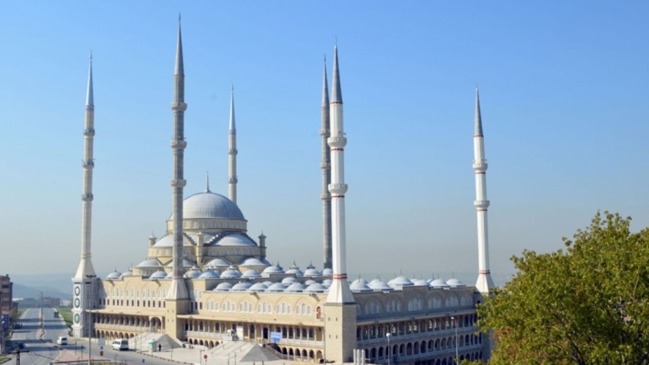 Arnavutköy Taşoluk Yeşil Camii Kuran Kursu hayırseverlerin desteklerini bekliyor