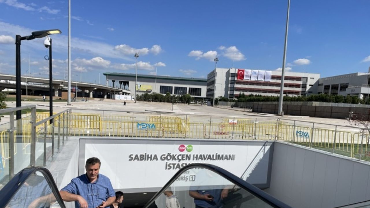 Pendik-Sabiha Gökçen Havalimanı Metro Hattı vatandaşlardan tam not aldı
