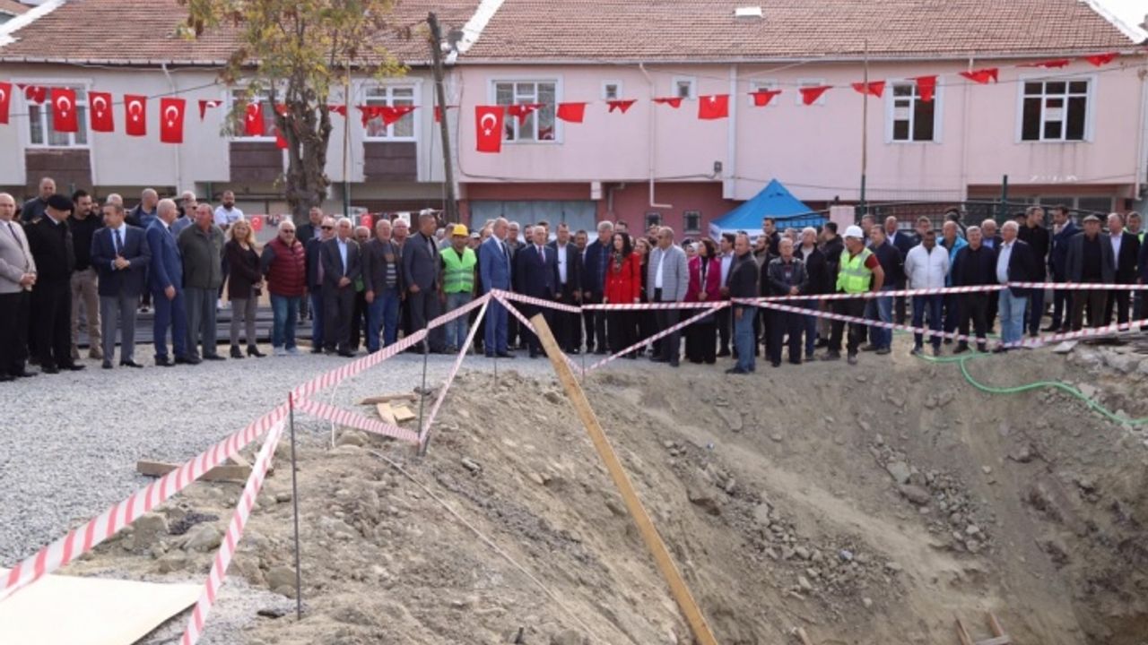 Marmaraereğlisi'nde yapılacak ilkokul için temel atma töreni düzenlendi