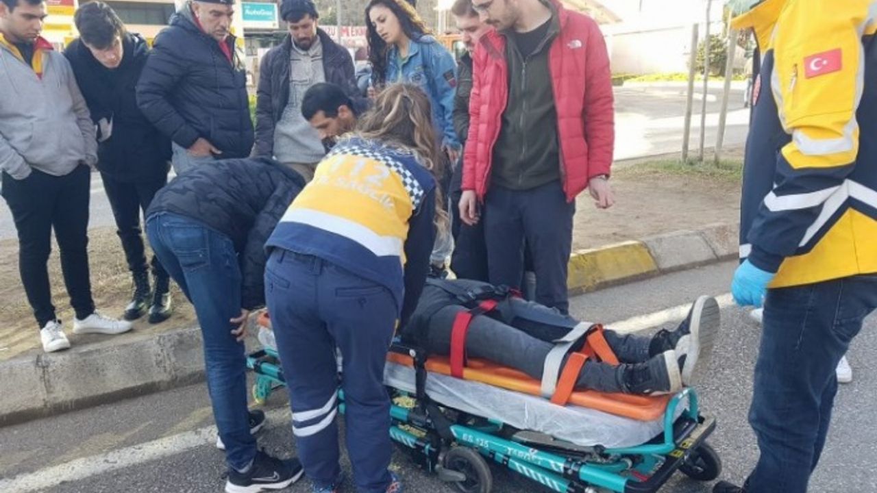 Kocaeli'de yaralı sürücüye ilk müdahale Zabıta'dan