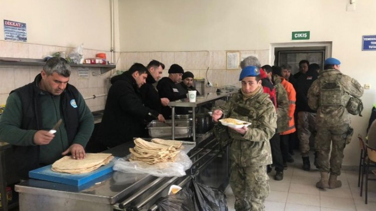 Kahramanmaraş'ta Manisa'dan üç öğün yemek desteği
