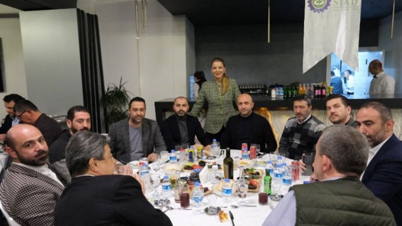 Çevikel: İş dünyasında kadınlara daha çok yetki verilmeli