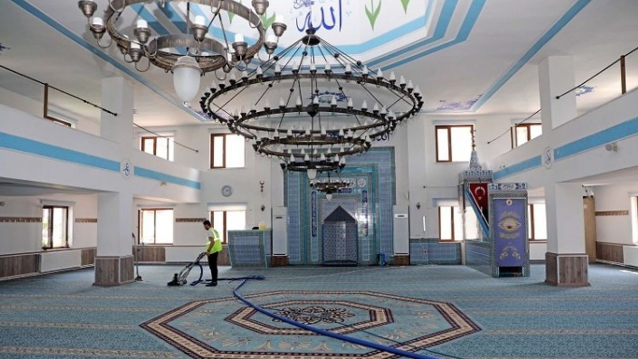 Kayseri Talas'ta camilerde hijyen atağı