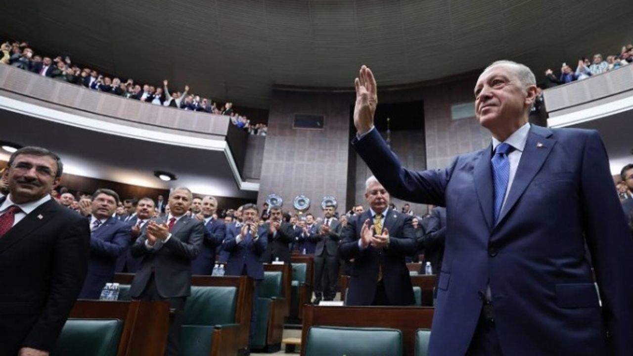 Cumhurbaşkanı Erdoğan'dan 28. dönemin ilk grubunda 'Anayasa' çağrısı