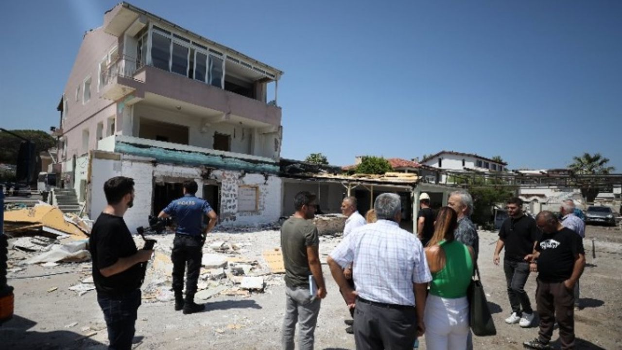 İzmir Narlıdere'de imara aykırı yapılarla mücadeleye devam