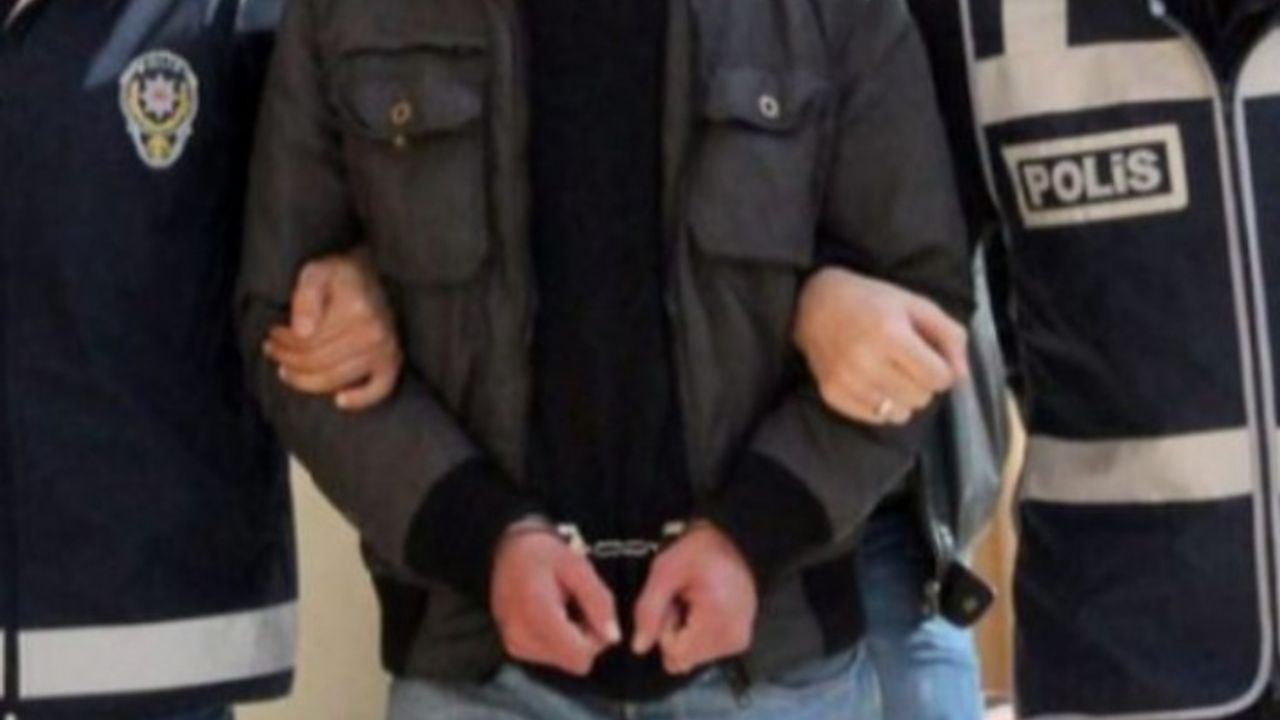 Antalya Alanya'da sokak ortasındaki cinsel ilişkiye 1 tutuklama