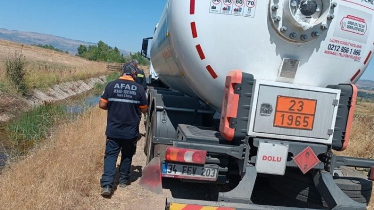 Bingöl’de LPG yüklü tankerinde gaz sızıntısı harekete geçirdi!