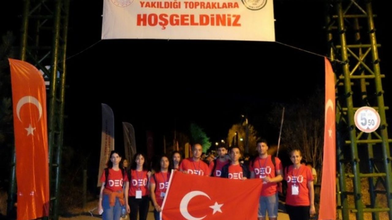 Dokuz Eylül Zafer Yürüyüşü için Afyon Kocatepe'de