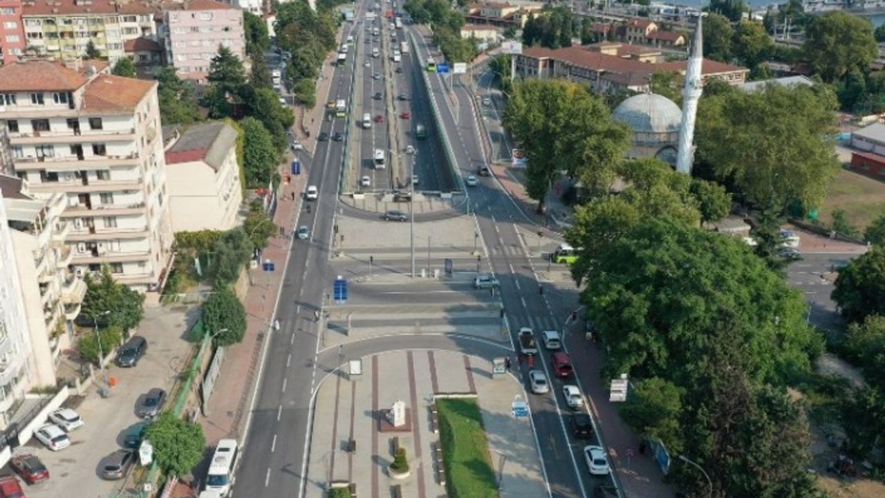Kocaeli'den yol çizgileriyle düzenli ve güvenli ulaşım