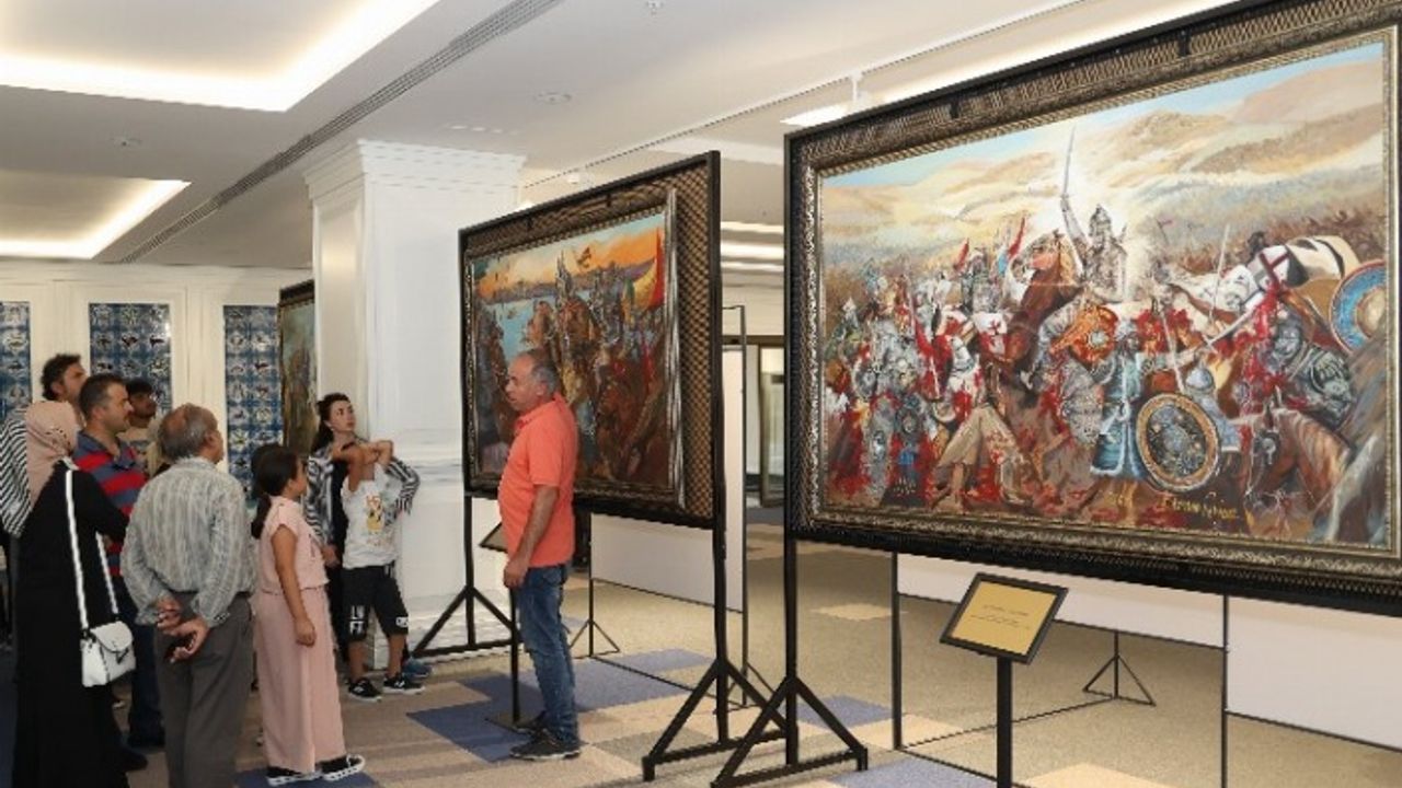 Konya'da Dar'ül-Mülk  Sergi Sarayı değer katıyor