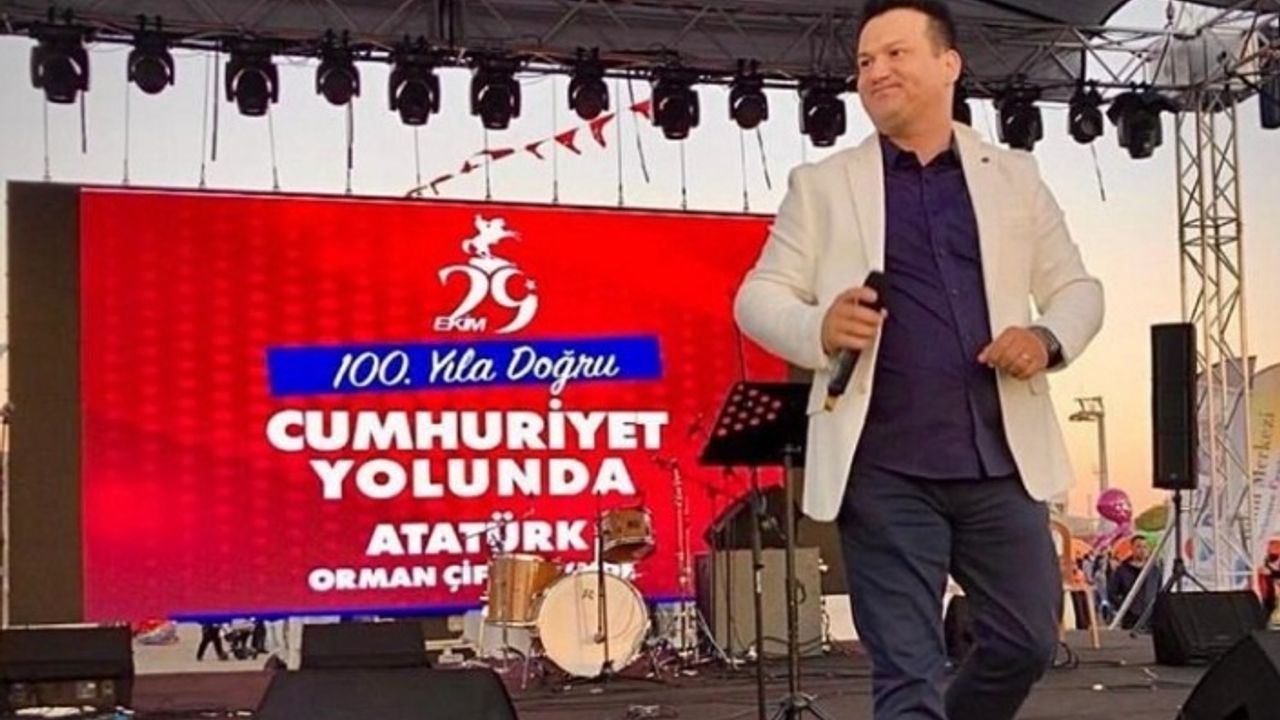 Mithat Güven'in Zafer Marşı coşkuyla dinleniyor