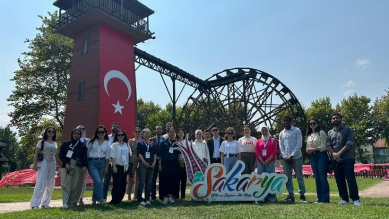 Sakarya'nın örnek projelerine 18 ülkeden 'genç' mercek