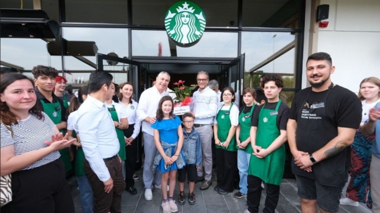 Starbucks'ın yeni şubesi GEBZE CENTER'de açıldı