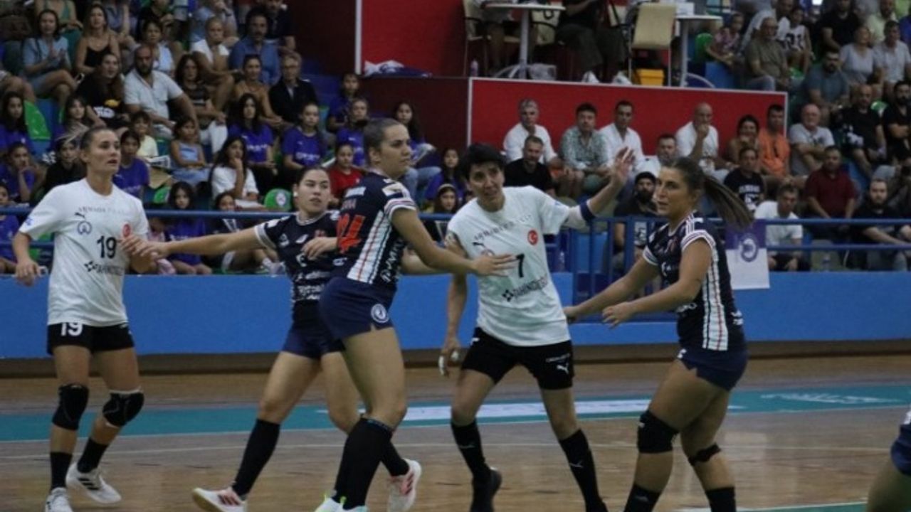 Armada Praxis Yalıkavakspor Avrupa Kupası'nda tur atladı