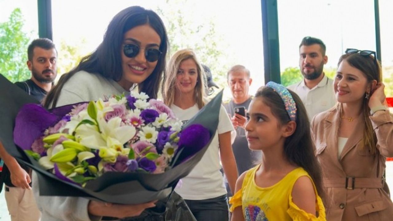 Elif Buse Doğan'dan GastroANTEP'te 'engelsiz' konser