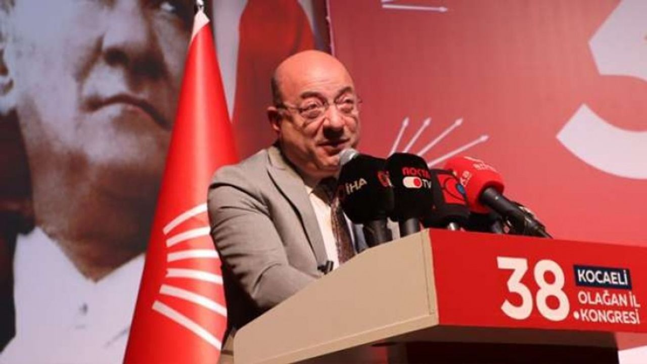 İlhan Cihaner: Sağa kaydık ve siyasetimiz lümpence