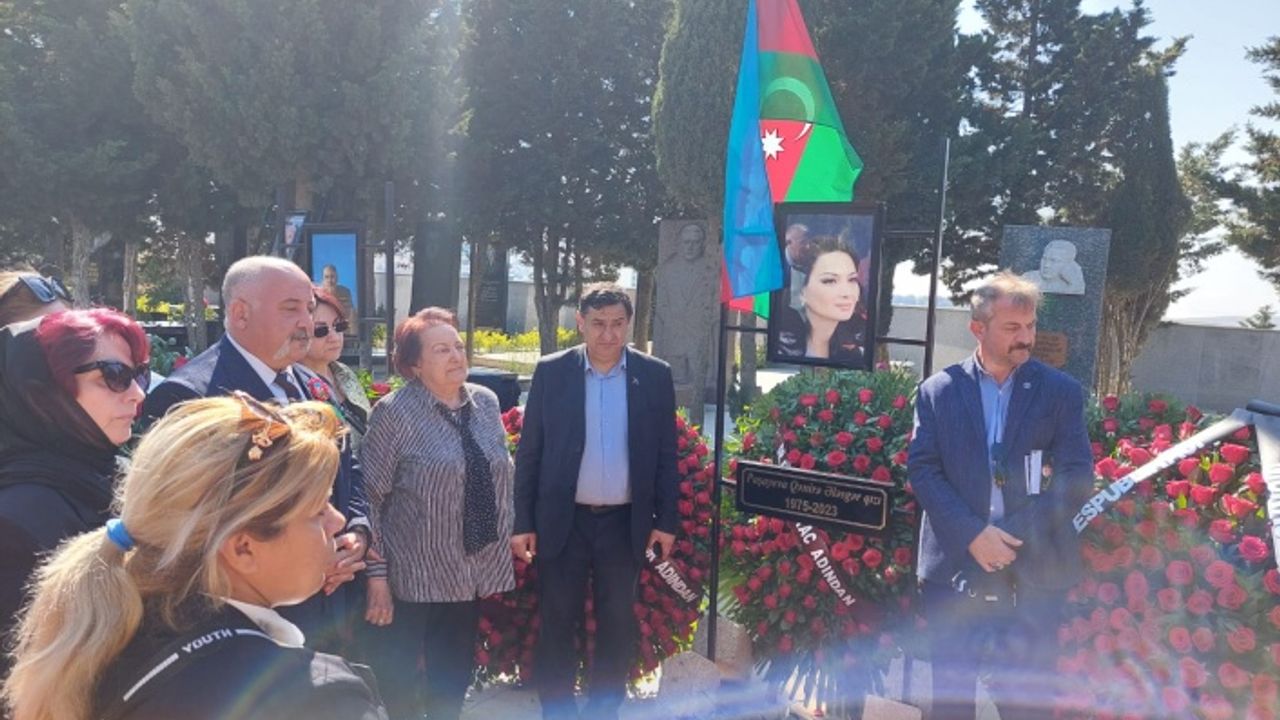 Kocaeli Milli Kuruluşlar Birliği Ganire Paşayeva'nın cenazesine katıldı.