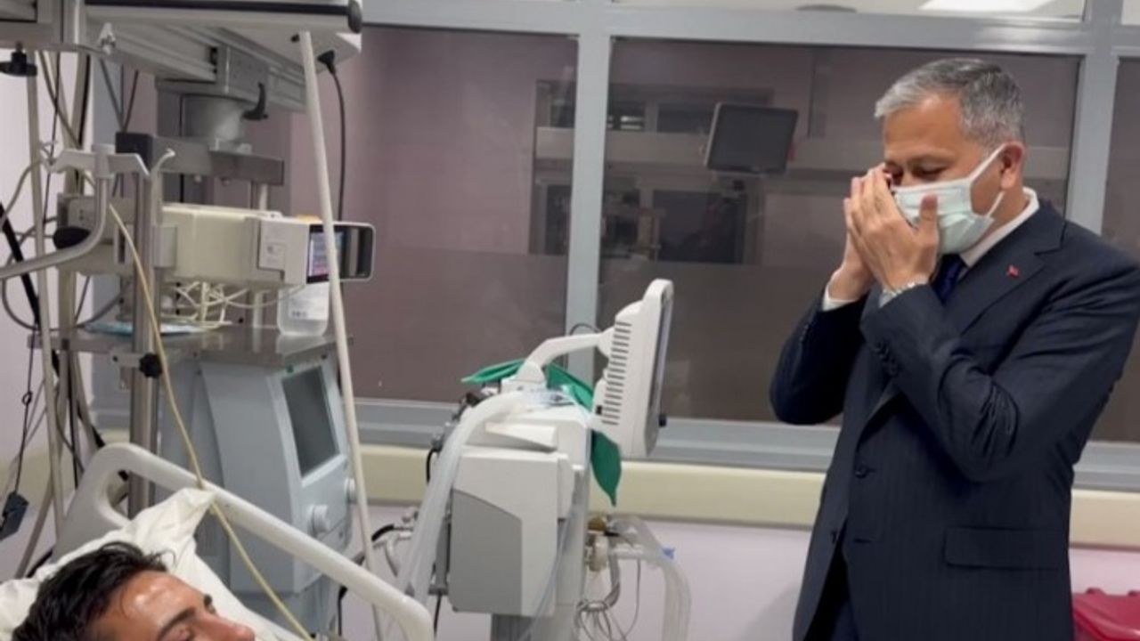 Bakan Yerlikaya'dan hain saldırıda yaralanan polislere ziyaret