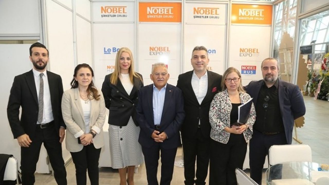 Memduh Büyükkılıç'tan Anadolu Mobilya Fuarı'na çıkarma