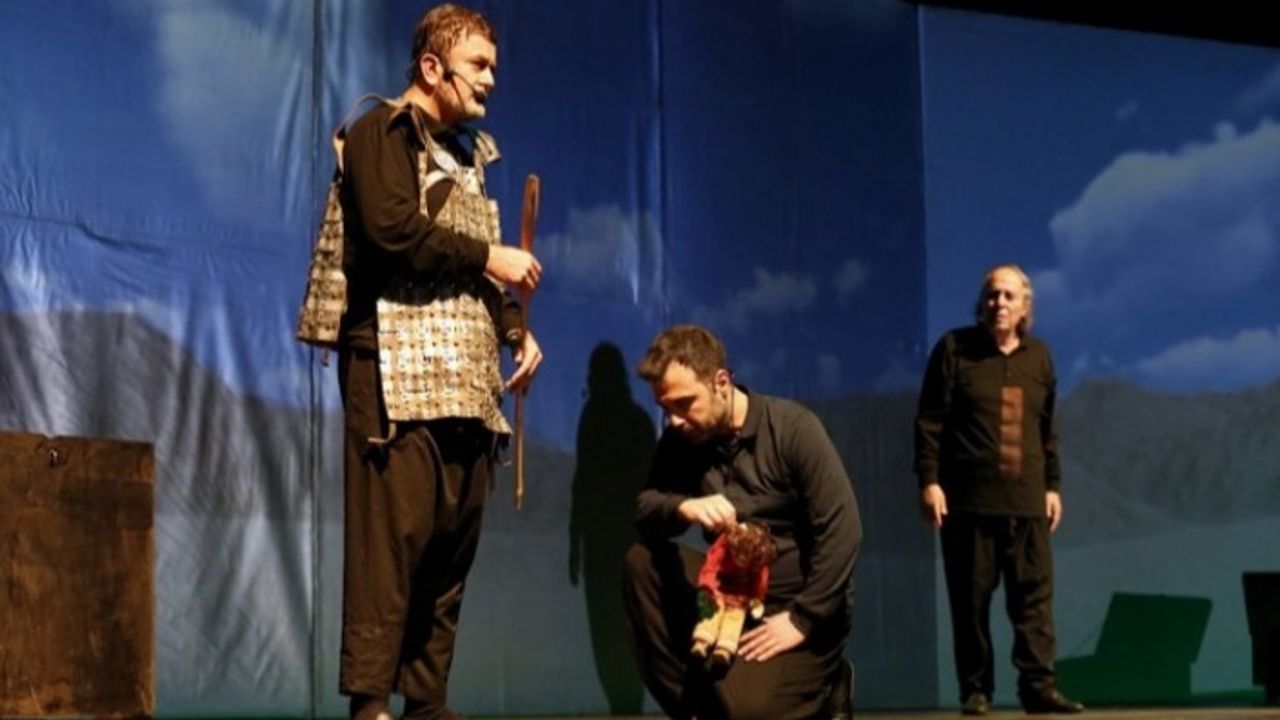 3D Leyla ve Mecnun seyirciden tam not aldı