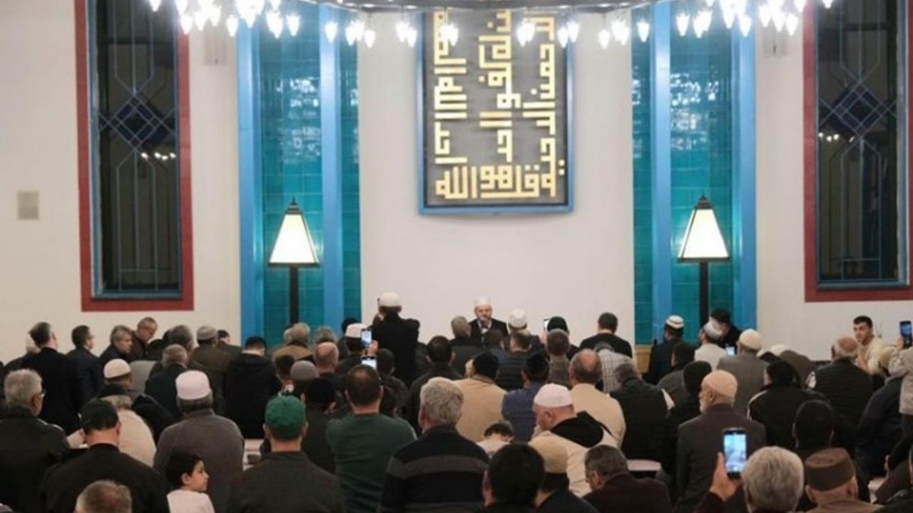 Bursa İnegöl'de Filistin'e dua gecesi