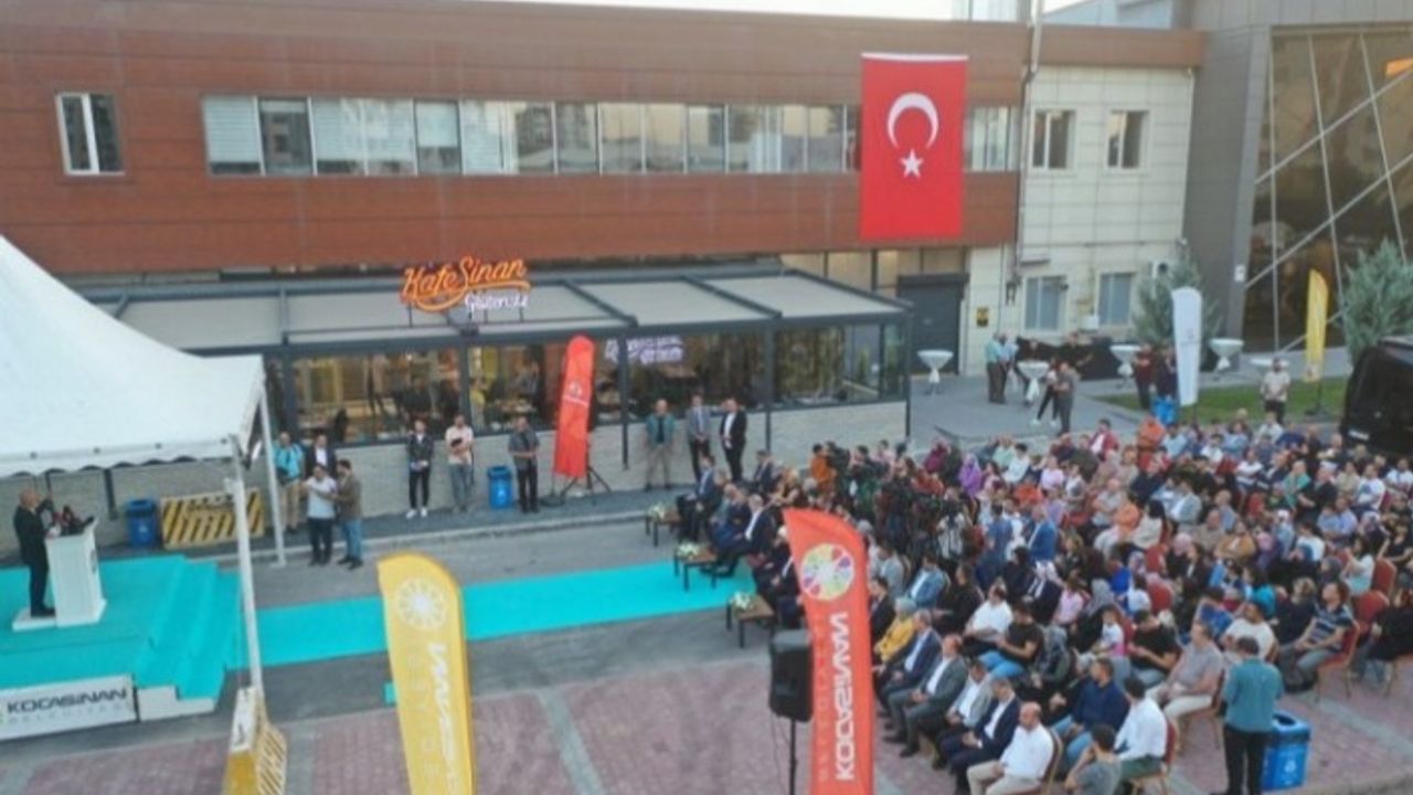 Kayseri Kocasinan'ın çehresi sosyal tesislerle değişiyor