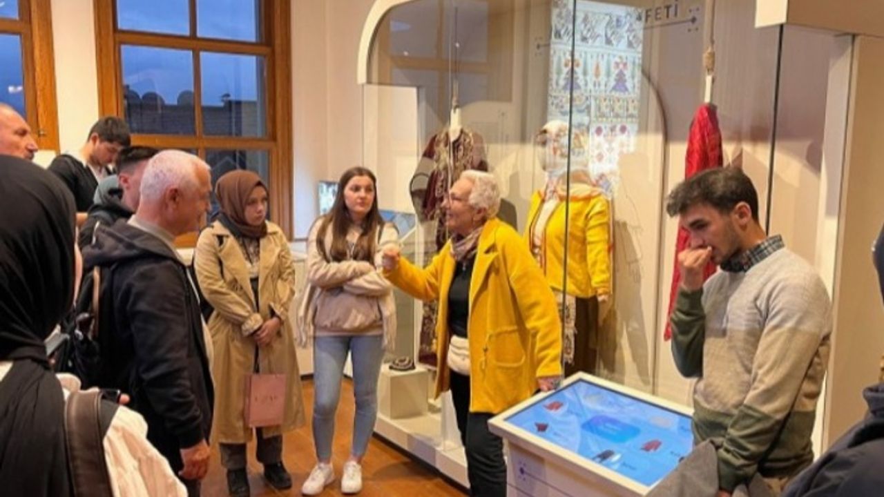 Kocaeli Yerel Kültür Müzesi'nde unutulmaz sanat tarihi dersi
