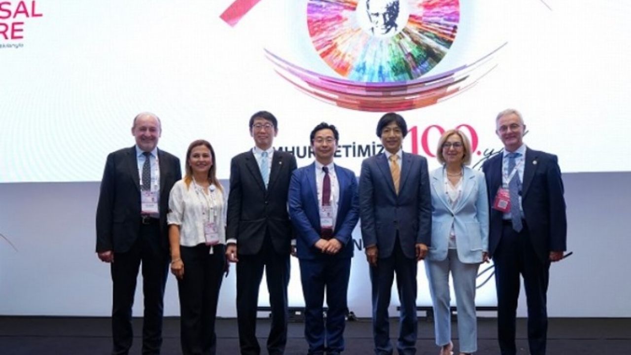 Türk ve Japon göz doktorları deprem ve afetleri konuştu