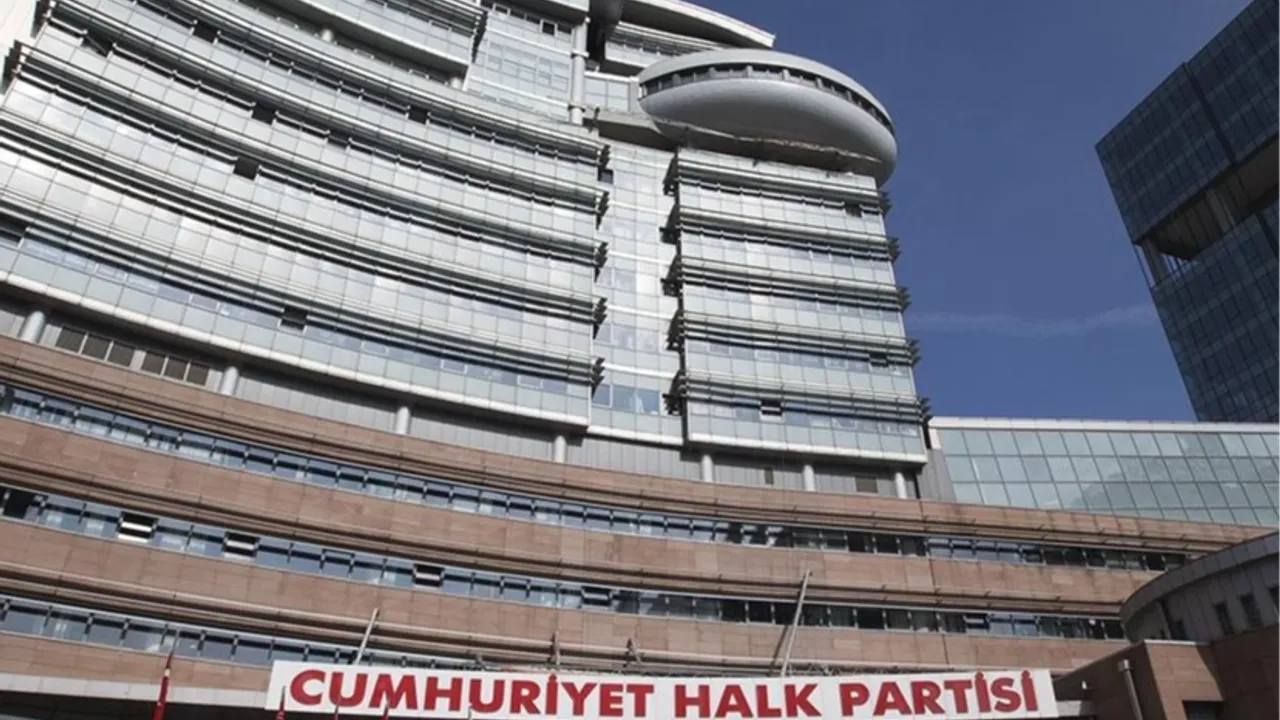 CHP kurultayına açılan iki dava mahkemeden ret yedi!