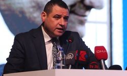 Nusret Acur: Depremzedelerin beklediği çadırları Kızılay satıyor