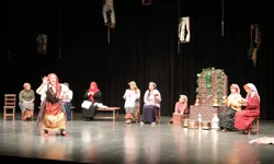 Çayırova'da 'Küçük Köy’ün Büyük Kadınları'na büyük alkış