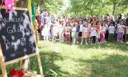 Çayırova çocuk kulüplerinde annelere özel etkinlik