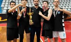 Çayırova’nın genç basketbolcuları il şampiyonu oldu