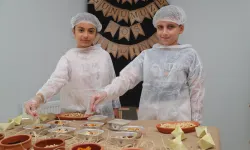 Gebze Arapçeşme'de aşure ikramı