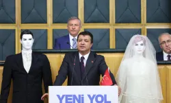 TBMM'de SP'li Arıkan'dan dikkat çeken sunum! Kürsüye cansız mankenlerle çıktı