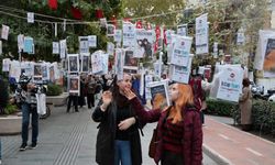 Kocaeli’de gelenek bozulmadı, kitaplar yine ilk ağaçlarda açtı!