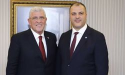Birol Elüstü, Pazar gününe hazırlanıyor.