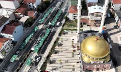 İzmit Başaran Camii Meydanı'nı yeniledi