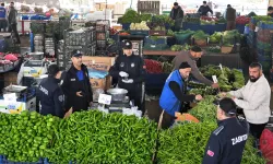 Zabıtadan semt pazarlarına şok baskın