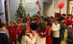 Kocaeli Çınar Çocuk Evleri'nde renkli yılbaşı kutlaması