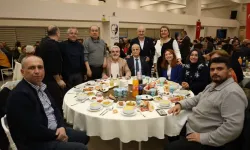 Kocaeli İzmit'te STK temsilcileri aynı sofrada oruç açtı