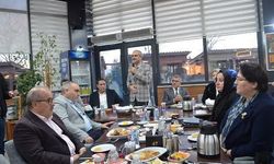 Çayırova’da “beşikte eşiğe yetim projesi” ile iftar sofrasında yetimler buluştu