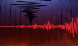 Ege'de peş peşe depremler