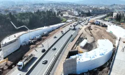 Başiskele Kavşağı'nın silueti ortaya çıkıyor