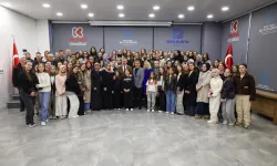 Kocaeli'de Başkan Büyükakın'dan soydaş öğrencilere misafirperverlik